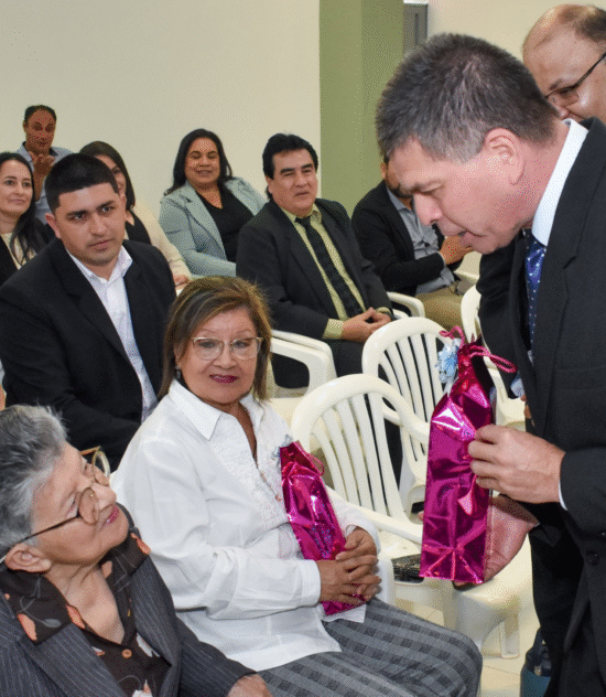 Reconociendo a Socios